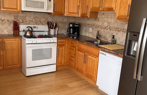 Beach Haven House | Sunshine on Leeward - 4 bed 2 bath -Single Family Home in Beach Haven