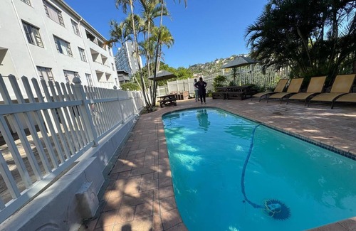 Margate Apartment | Suntide Cabanas ground floor studio apartment, Margate beach