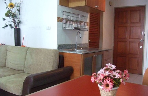 Chatuchak Condo | Supalai Park PhahonYothin 21- modern - 1 br condo near JJ market, BTS