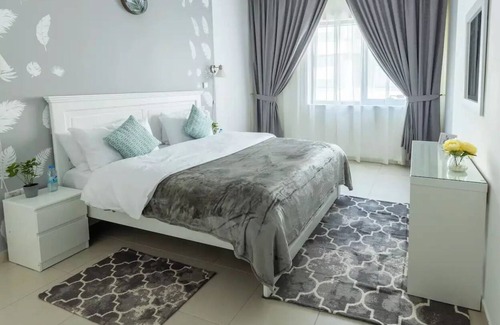 Abu Dhabi Apartment | Super 2 Bedroom Sea Front City View