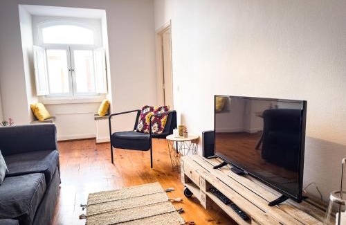 Cascais Apartment | SUPER 3 ROOM APARTMENT - Cascais Historic Center - FRONT BEACH