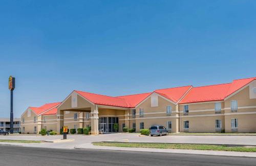 Amarillo Hotel | Super 8 by Wyndham Amarillo West