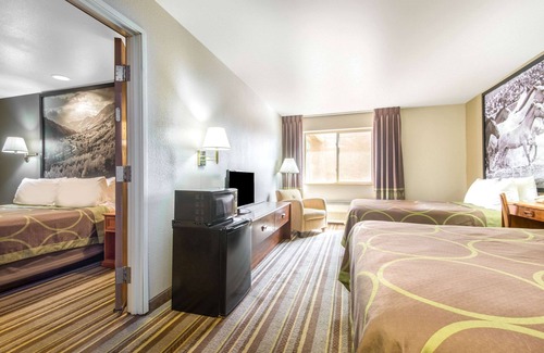 Buena Vista Hotel | Super 8 by Wyndham Buena Vista
