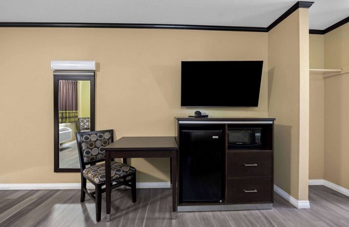 Bertsch-Oceanview Hotel | Super 8 by Wyndham Crescent City