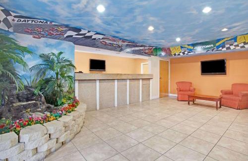 Bethune Grant Hotel | Super 8 by Wyndham Daytona Beach