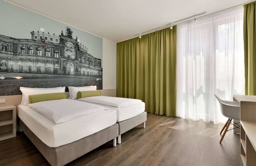 Innere Neustadt Hotel | Super 8 by Wyndham Dresden