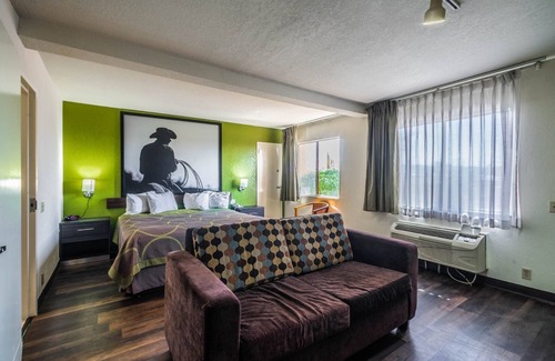 Biggs Field Hotel | Super 8 by Wyndham El Paso Airport