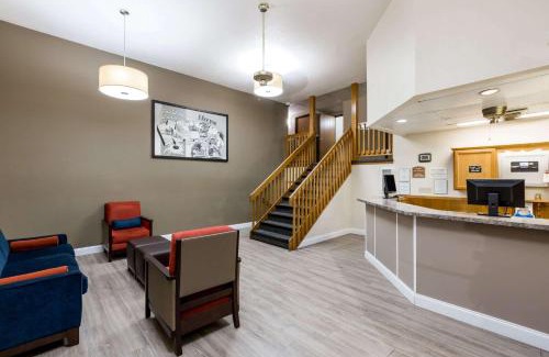 Hays Hotel | Super 8 by Wyndham Hays KS