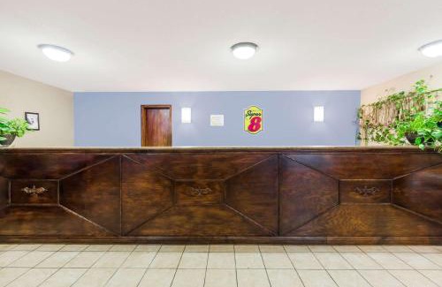Jonesboro Hotel | Super 8 by Wyndham Jonesboro