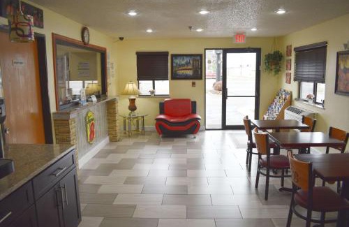 Newport News Hotel | Super 8 by Wyndham Newport News/Jefferson Ave.