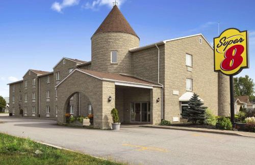 North Bay Hotel | Super 8 by Wyndham North Bay