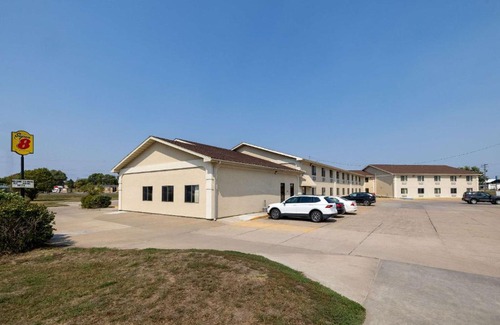 O'Neill Hotel | Super 8 by Wyndham O Neill NE