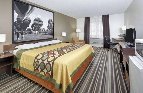 Roswell Hotel | Super 8 by Wyndham Roswell