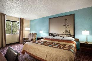 Salem Hotel | Super 8 by Wyndham Salem