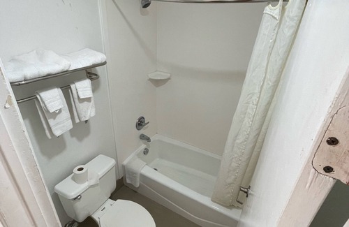 San Marcos Hotel | Super 8 by Wyndham San Marcos