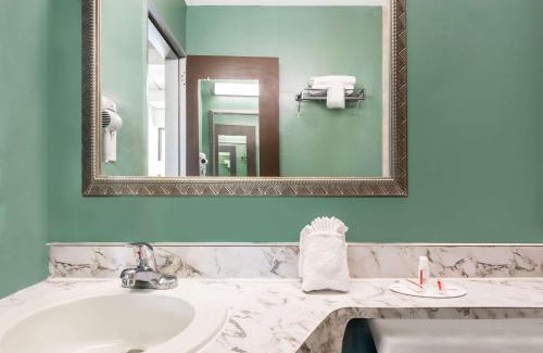 St. Augustine Hotel | Super 8 by Wyndham St. Augustine