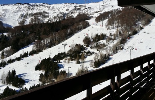 Besse-et-Saint-Anastaise Apartment | SUPER BESSE Apartment 4-5 people - at the foot of the slopes - All cozy comfort