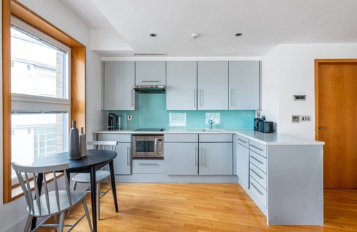 Soho Apartment | Super Central Piccadilly Studio w/A/C nr. Leicester Square, by Blueground