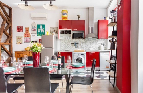 Chiado Apartment | Super Central Walk Anywhere w/AC, Lift & Parking