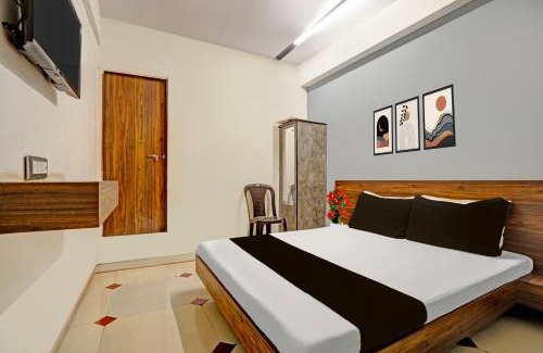 Palsana Hotel | Super Collection O Kadodara Bus Terminal Formerly Hotel Rudra