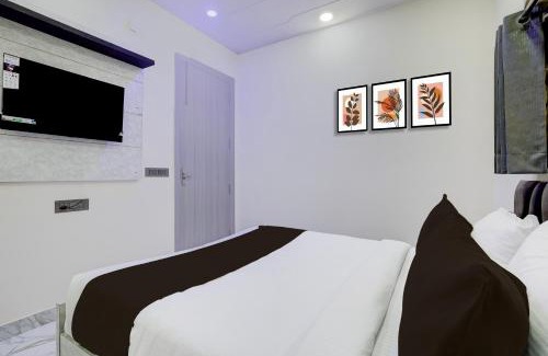 Rohini Hotel | Super Collection O Rohini Sector 21 Formerly Shelter Inn
