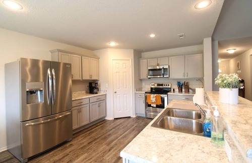 Ferndale Apartment | Super Cute Alexander House