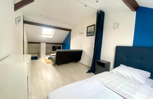 Quartier de France Apartment | Super Duplex du bord d'Allier