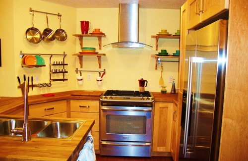 Newport House | Super Fall Savingsn @ Iconic & Fun Spacious Ocean house & location-Great Views!