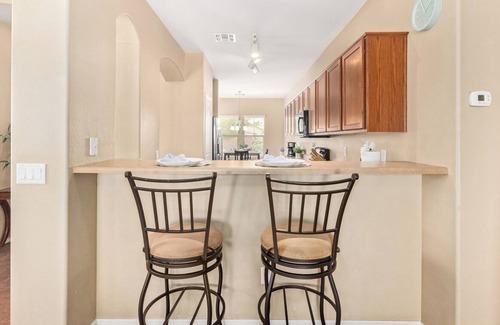 Canyon Trails House | Super Goodyear Charmer! Close to Baseball And Fun!