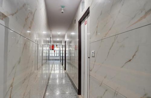 New Delhi Hotel | Super Hotel O Hotel Gold Star