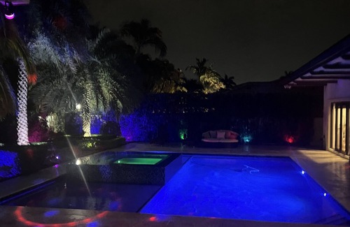 Miami Gardens House | Super LUXURY 5BR house with pool in Maimi
