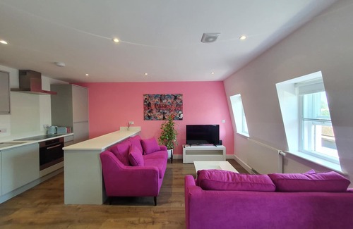 Canterbury Apartment | Super Penthouse Apartment in the Heart of the City Centre
