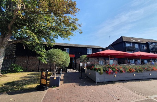 Canterbury Apartment | Super Penthouse Apartment in the Heart of the City Centre