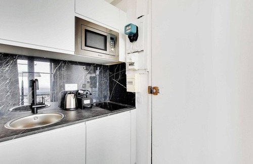 Quartier de la Roquette Apartment | Super Studio - Place de la Bastille