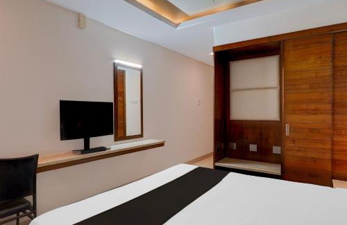 Valasaravakkam Hotel | Super Townhouse Arcot Road Near Kauvery hospital