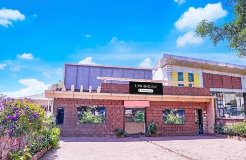Mahabaleshwar Hotel | Super Townhouse Mahabaleshwar Formerly Shiva's Valley