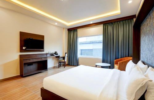 Whitefield Hotel | Super Townhouse Oak Mahadevapura Opposite Phoenix Mall Formerly Grand Wilton Inn