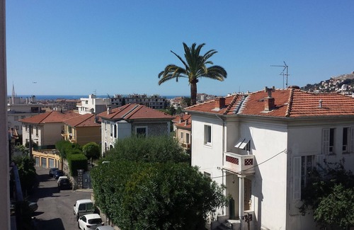 Saint Maurice Apartment | Superb 2 rooms renovated with garage