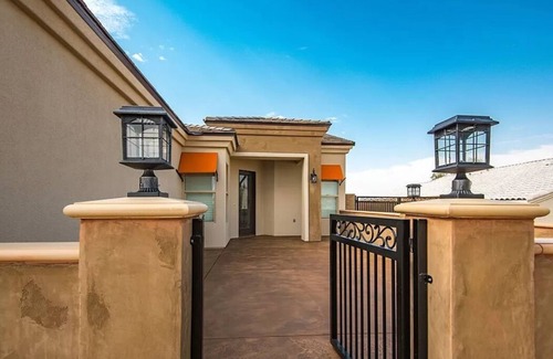 Sunridge Estates House | Superb 3-bedroom house in Bullhead City with WiFi family friendly