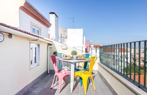 Alfama Apartment | Superb Apartments Overlooking Graça in Lisbon