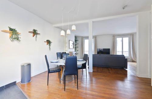 Quartier du Gros-Caillou Apartment | Superb Appartement Quartier Tour Eiffel 8 Free Netflix