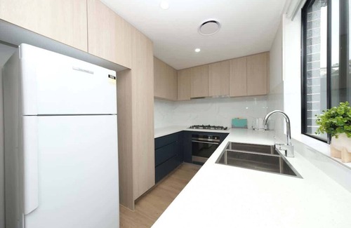 Box Hill House | Superb bnew 4 Bedroom House in Box Hill