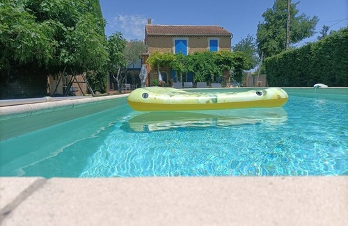 Entraigues-sur-la-Sorgue House | Superb apartment in the heart of Provence, near Avignon