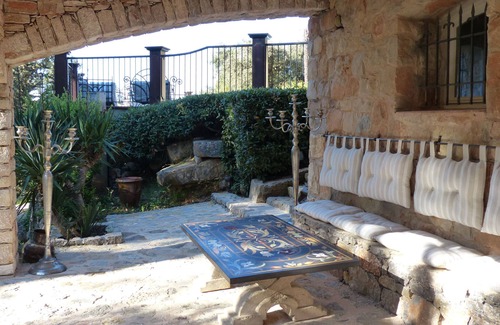 Entrecasteaux Villa | Superb Provencal property with heated swimming pool.
