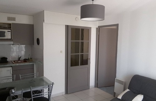 Chateau-d'Olonne Apartment | Superb seafront apartment in Les Sables d'Olonne WIFI