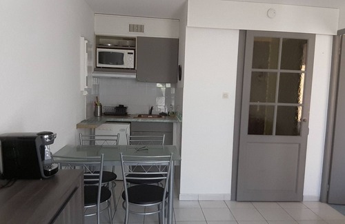 Chateau-d'Olonne Apartment | Superb seafront apartment in Les Sables d'Olonne WIFI