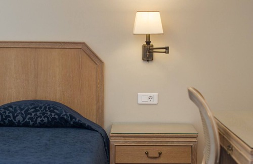 Ilisia Apartment | Superb serviced flat for 4 in the heart of Athens with view