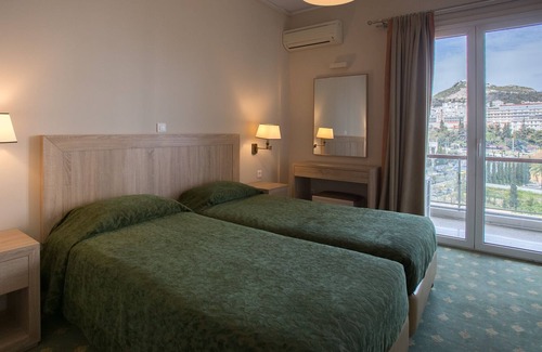 Ilisia Apartment | Superb serviced flat for 6 in the heart of Athens with view of Lycabettus Hill