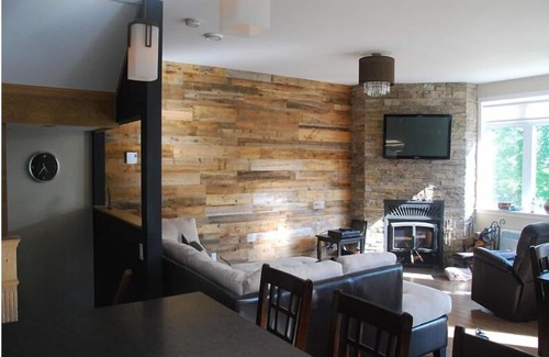 Owl's Head Ski Resort Ski Chalet | Superb ski in /ski out chalet directly located on the ski slopes at Owl's head