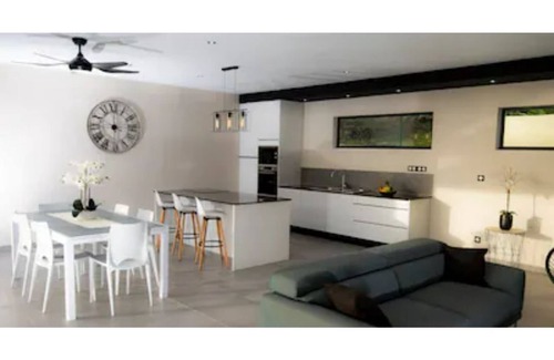 Bouillante Villa | Superb villa with sea view and Cousteau reserve with mirror pool 5*